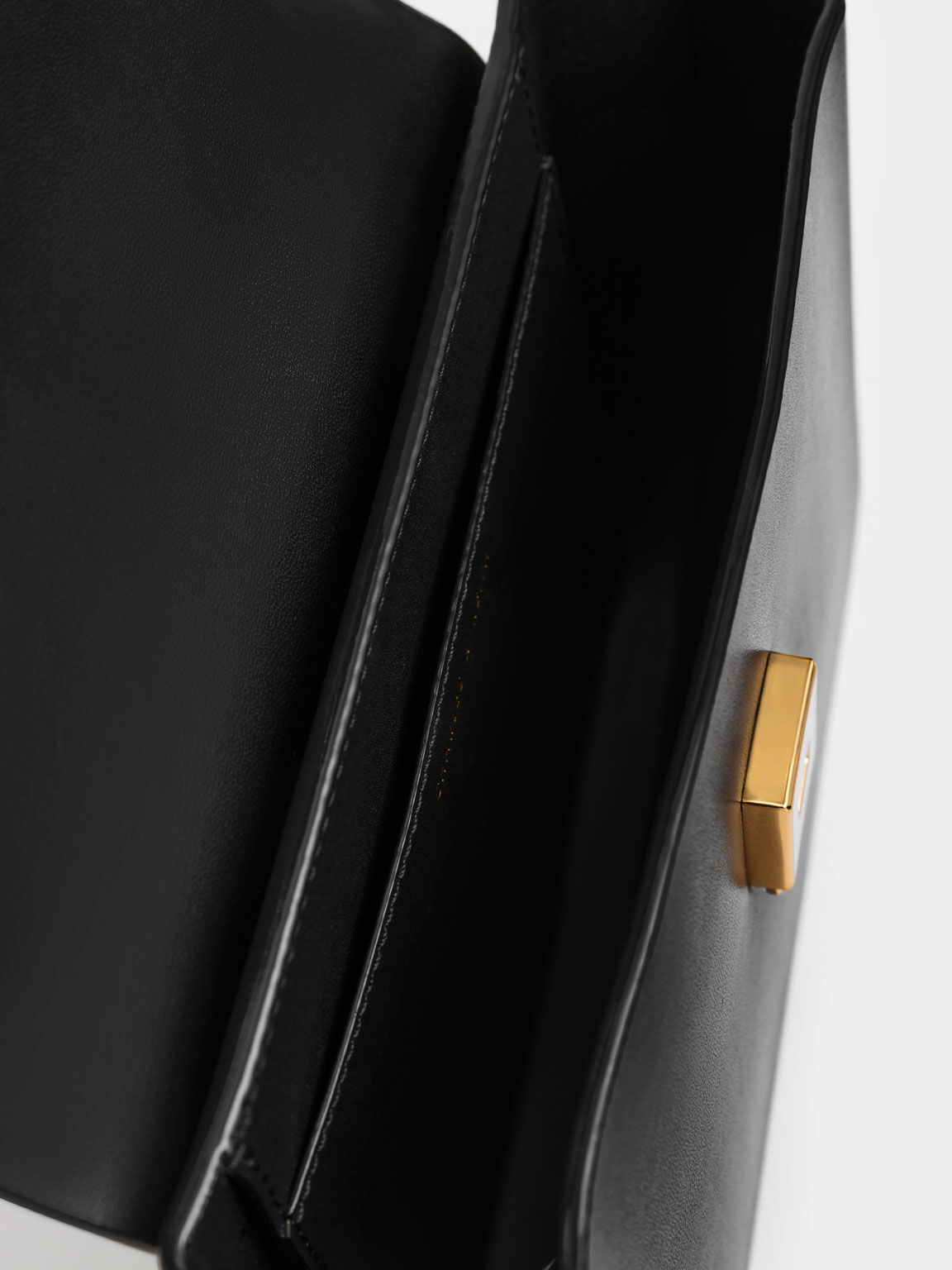 Black Amber Chain Handle Push-Lock Handbag - CHARLES & KEITH KH