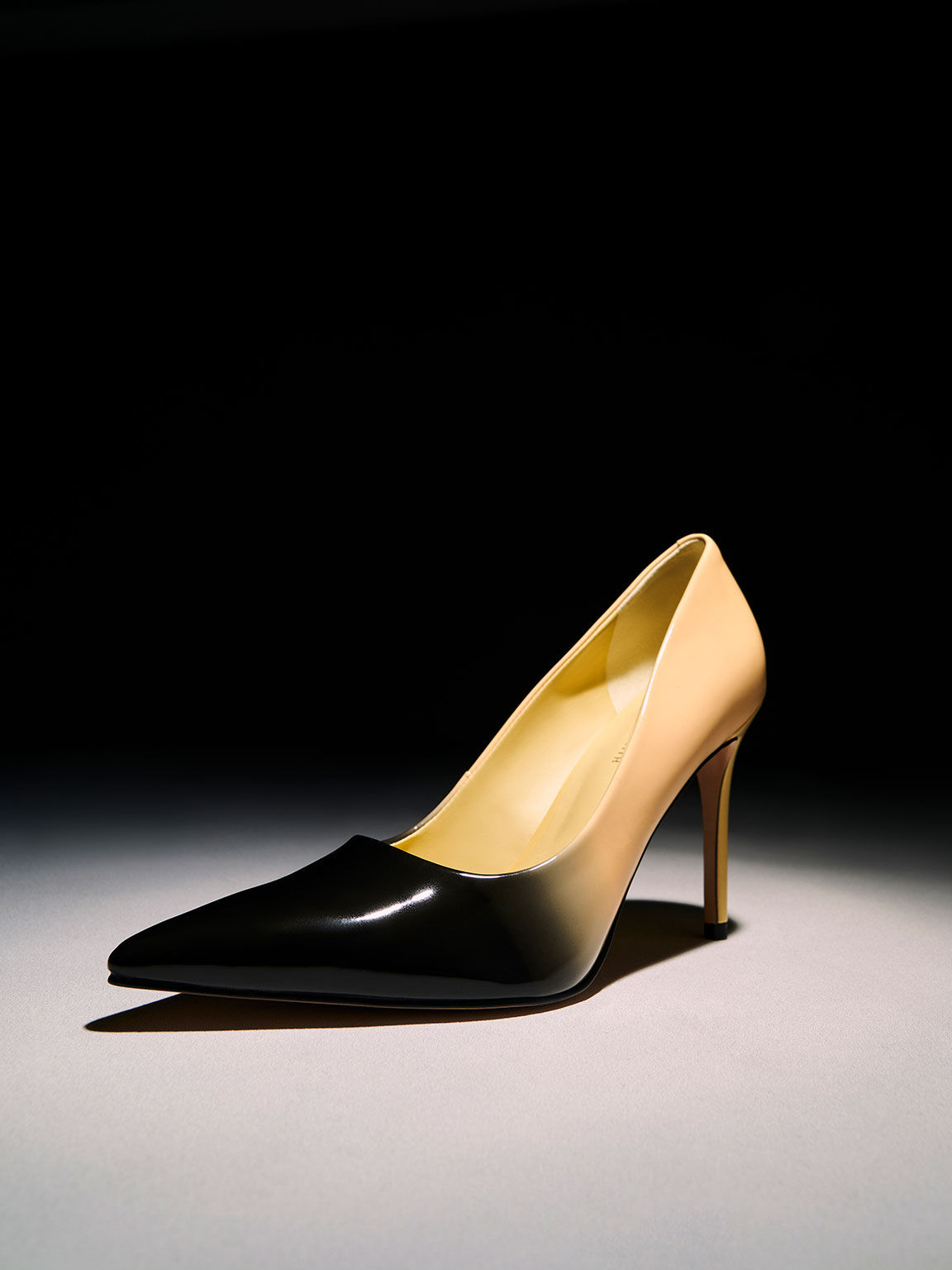 CASADEI Two-tone leather pumps | THE OUTNET