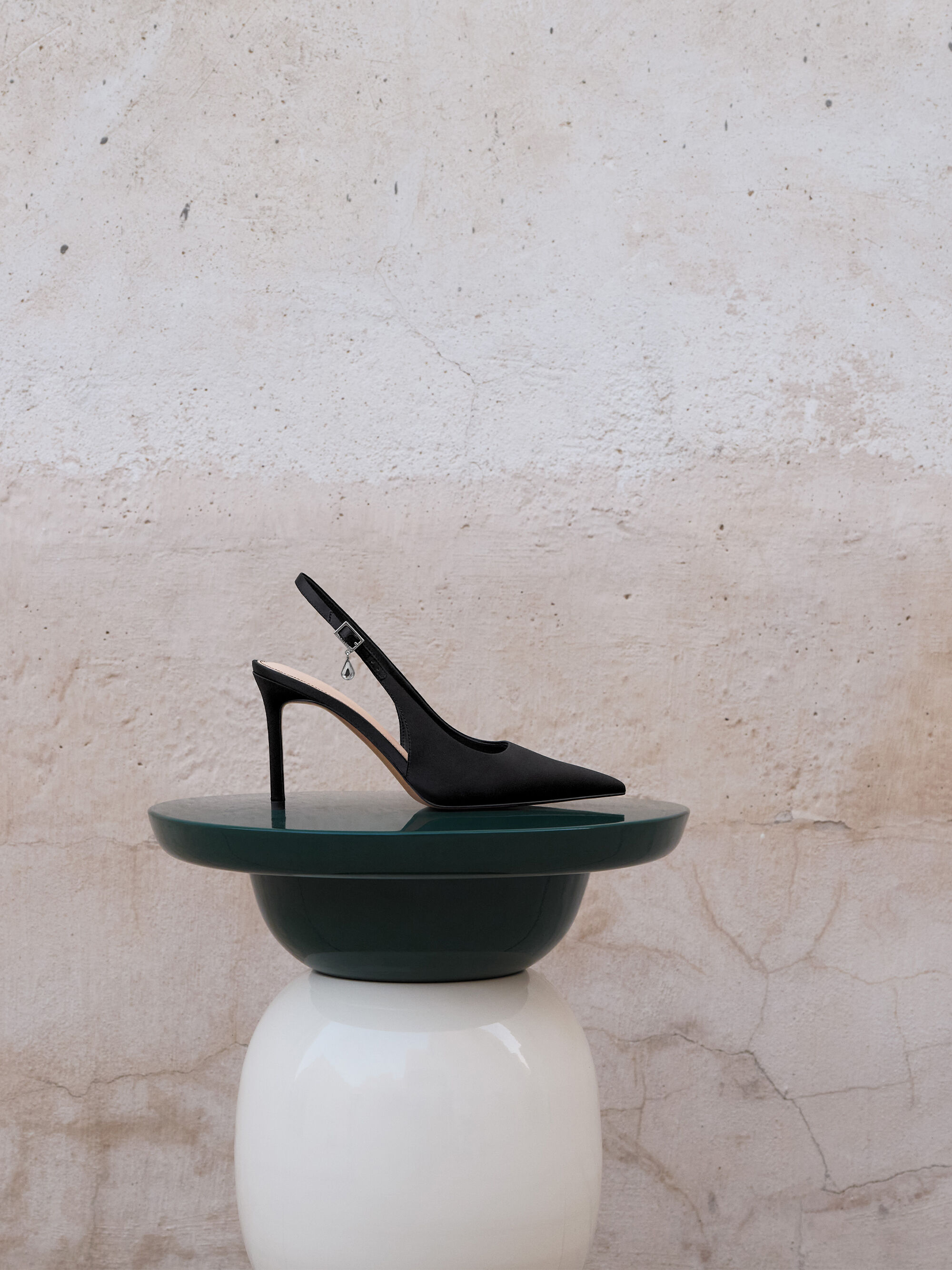Teardrop-Crystal Pointed Slingback Pumps - Black Textured