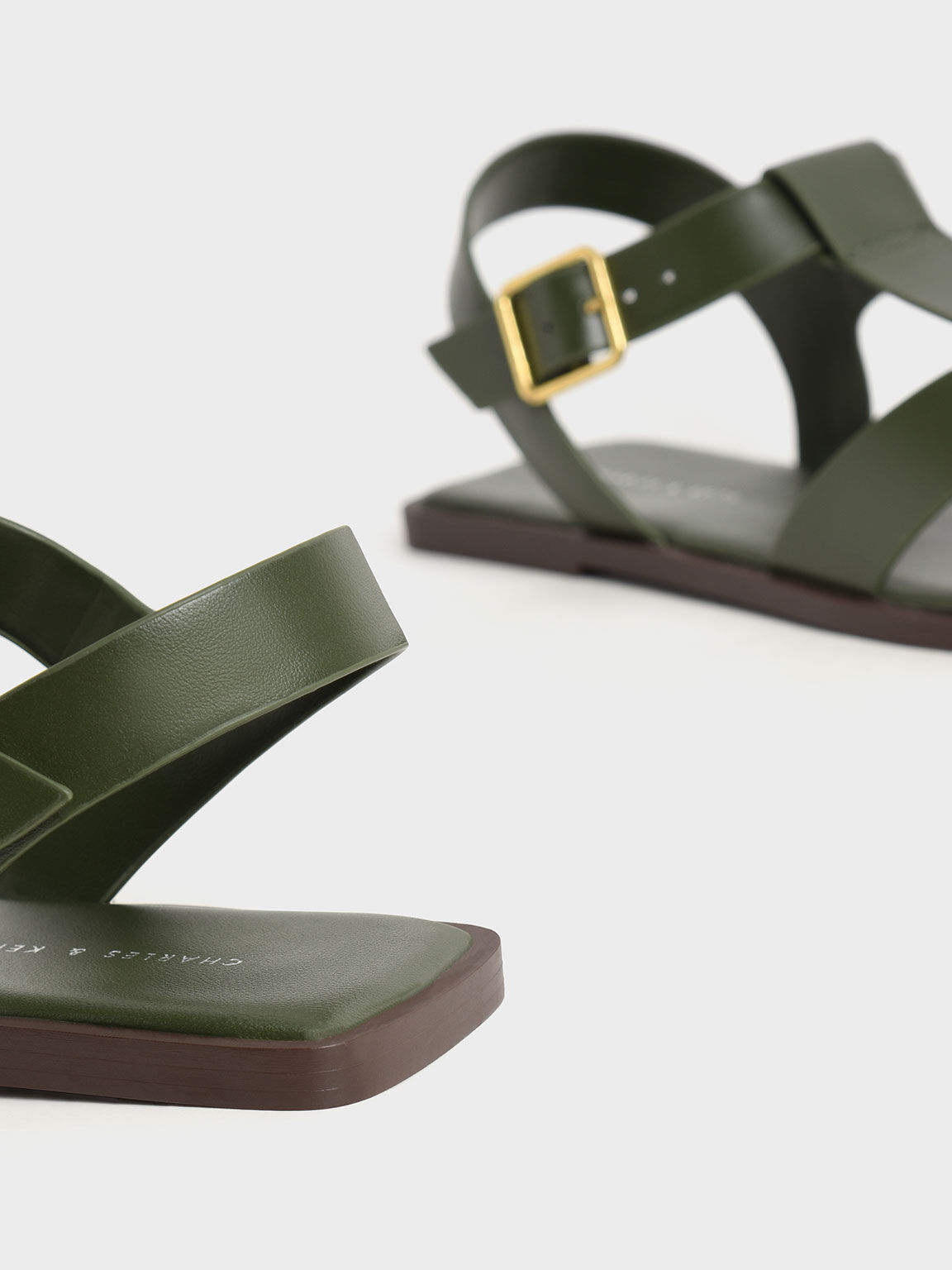 Strappy Crossover Sandals, Olive, hi-res