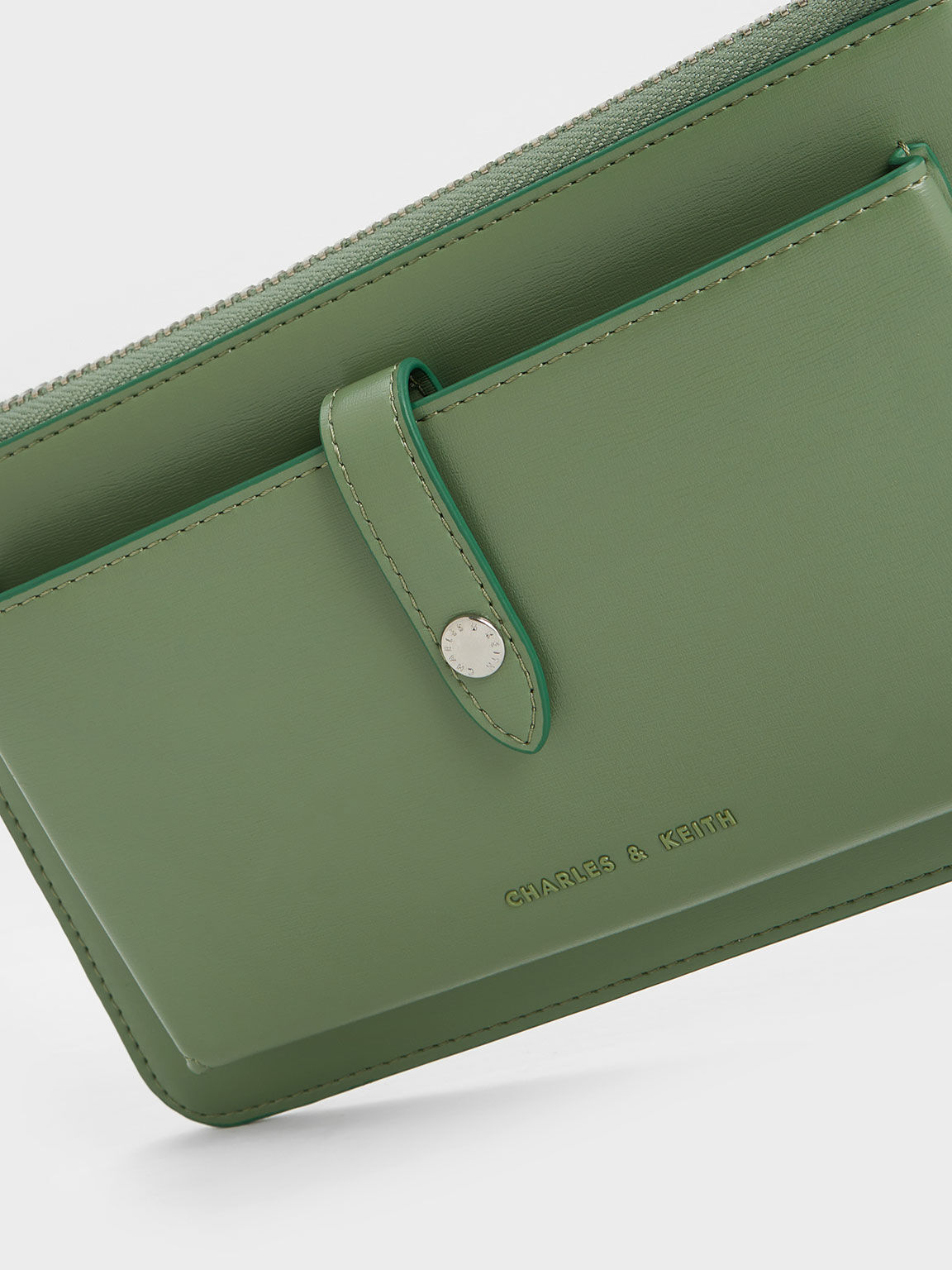 Harga wallet charles and keith outlet