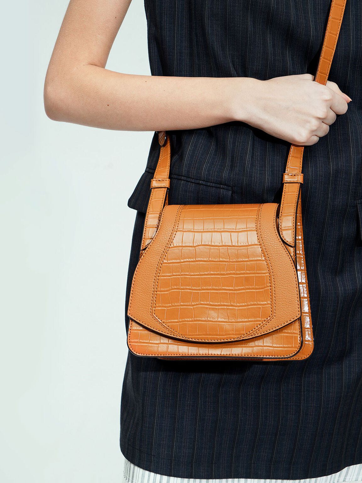 縫線斜背包, 土黃色, hi-res