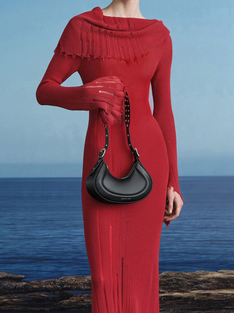 Bolso curvo Petra con correa de ojal, Noir, hi-res