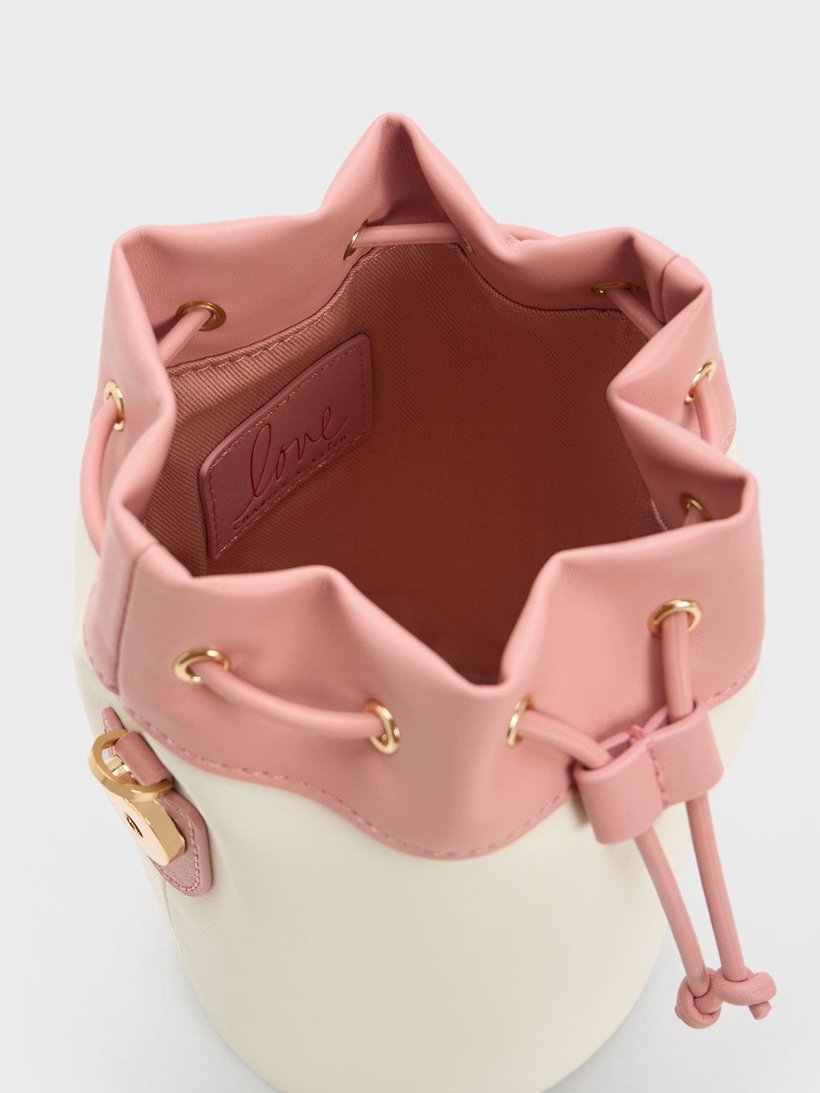 Fendi pink deals bucket bag