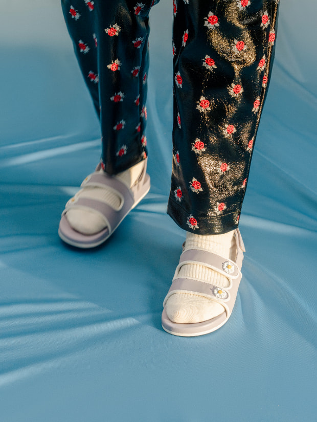 Girls’ flower-embellished platform sandals in lilac - CHARLES & KEITH