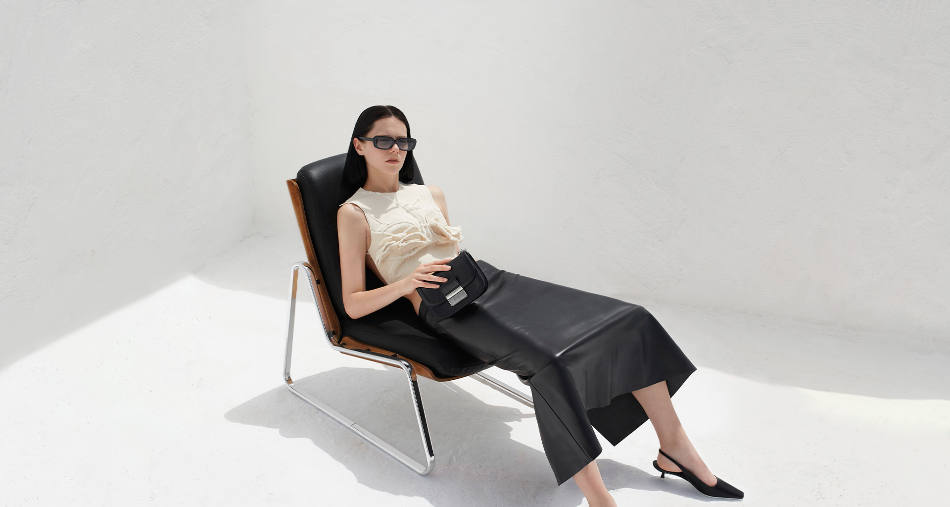 The Birkin 35: Effortlessly Merging Quiet Luxury and Big Bag Trends