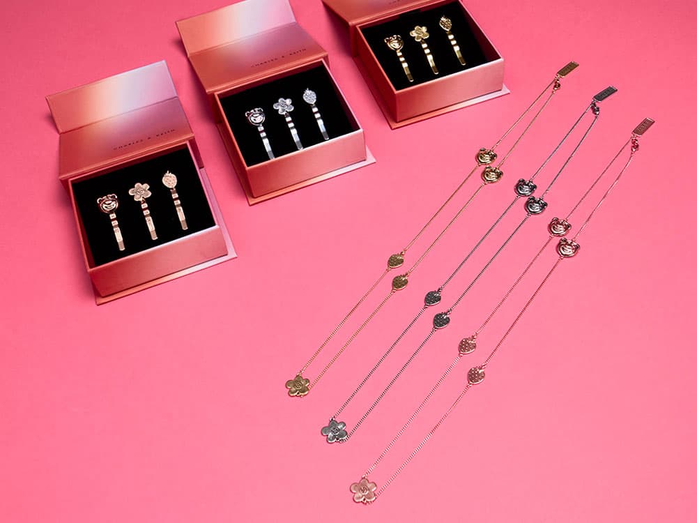 GIFT WITH PURCHASE: LOTSO EYEWEAR CHAIN