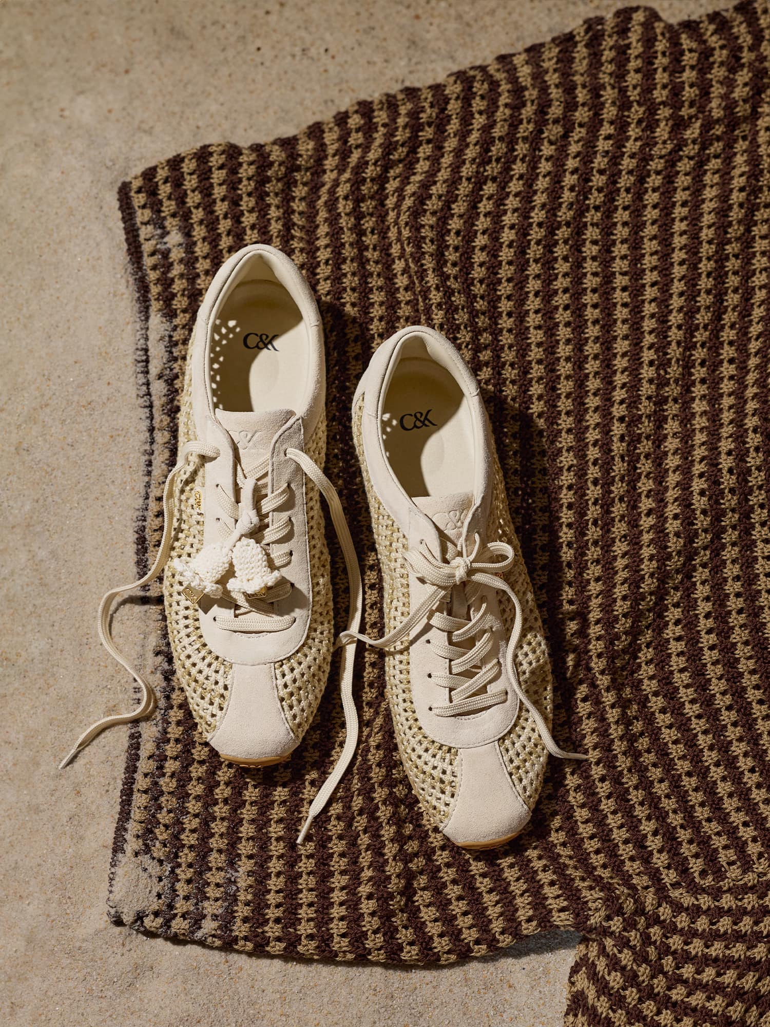 Sapatilhas de bailarina em pele bordadas - Cognac - CHARLES & KEITH
