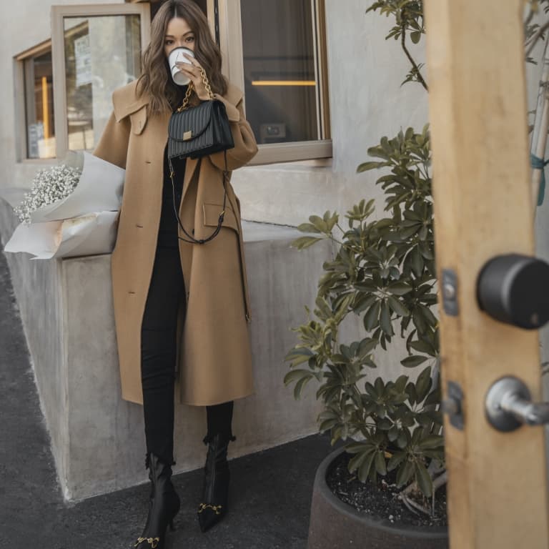 Women’s twist handle large hobo bag and Collette sculptural heel ankle boots, as seen on Yuyan - CHARLES & KEITH