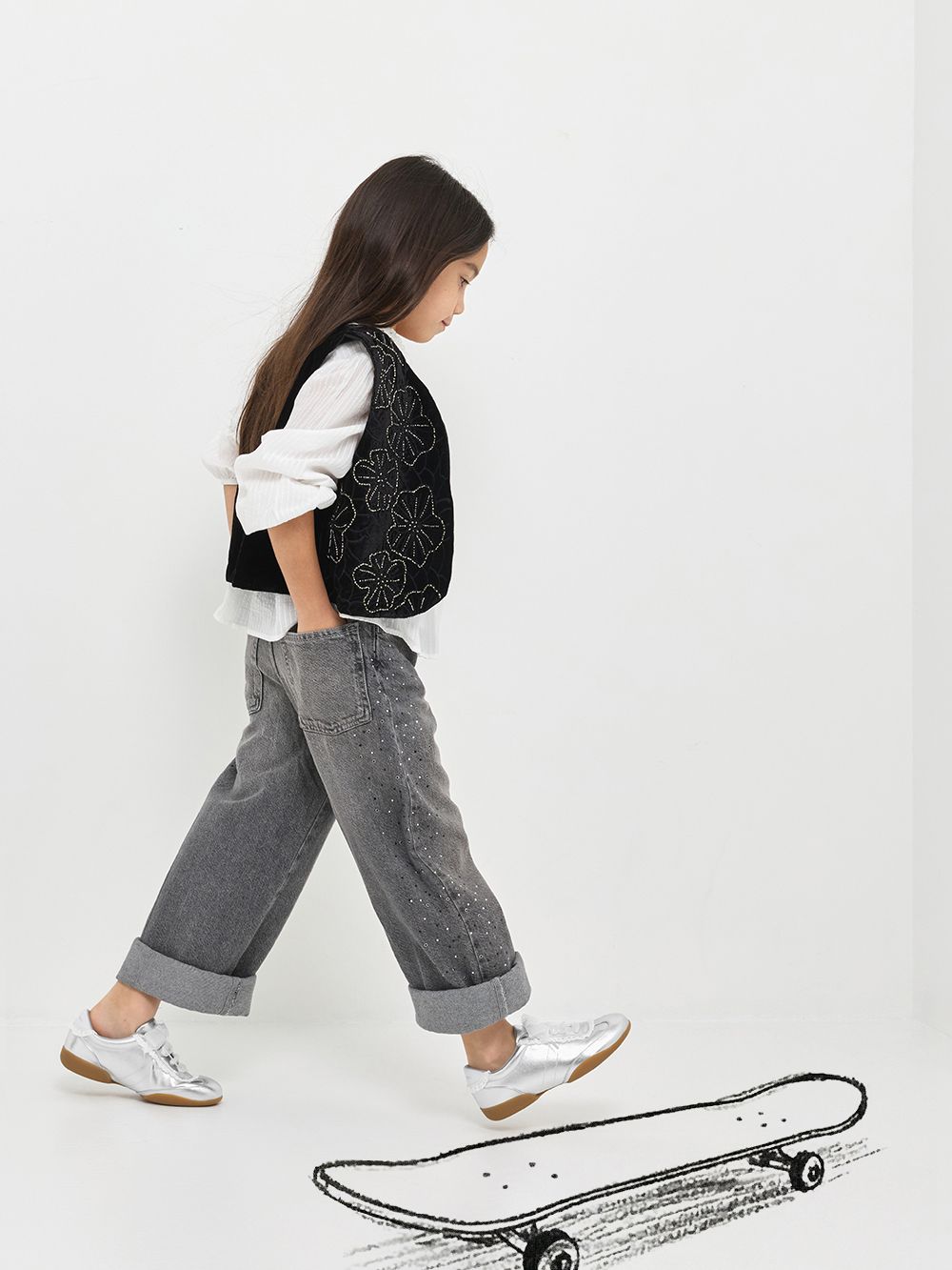 Girls' Metallic Lace-Trim Sneakers in silver - CHARLES & KEITH