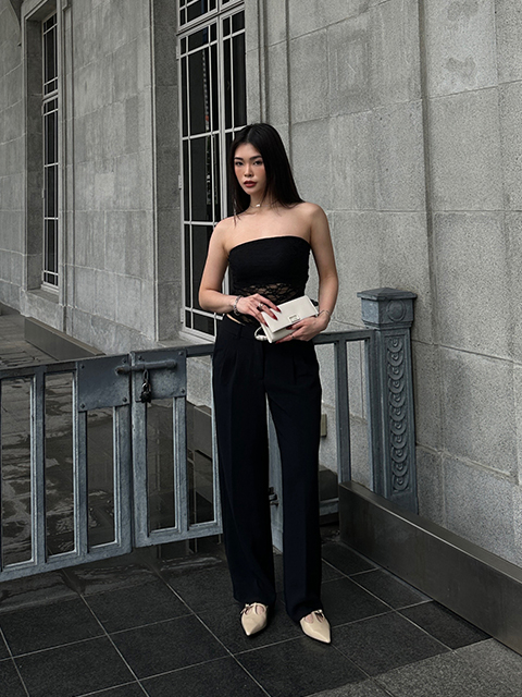  - - CHARLES & KEITH