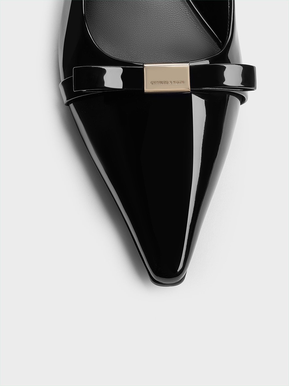 도리안 페이턴트 보우 포인티드-토 스틸레토 힐 펌프스 - 블랙 페이턴트 - CHARLES & KEITH