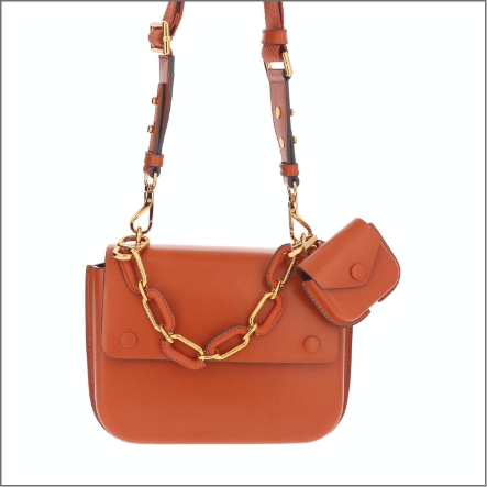 Chain Crossbody Bag for Spring • hey, it's jenna