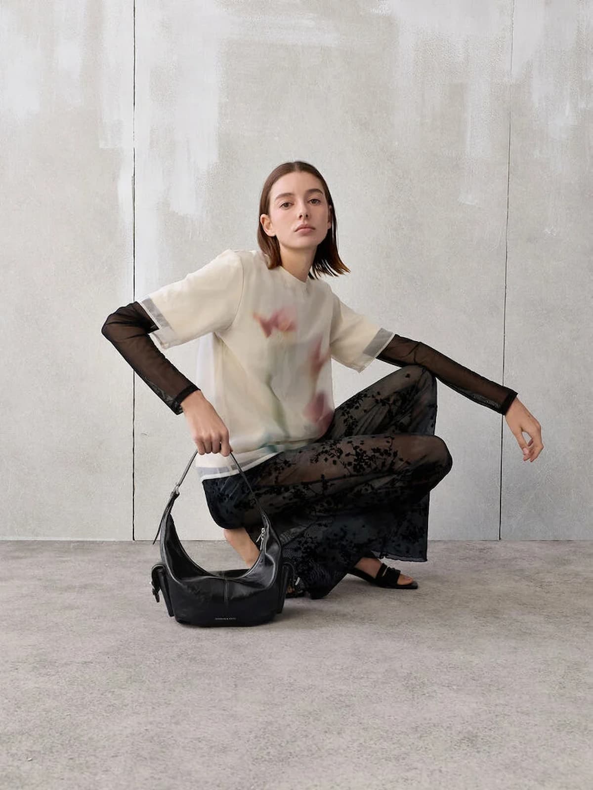 베시 사이드 포켓 호보백 - CHARLES & KEITH