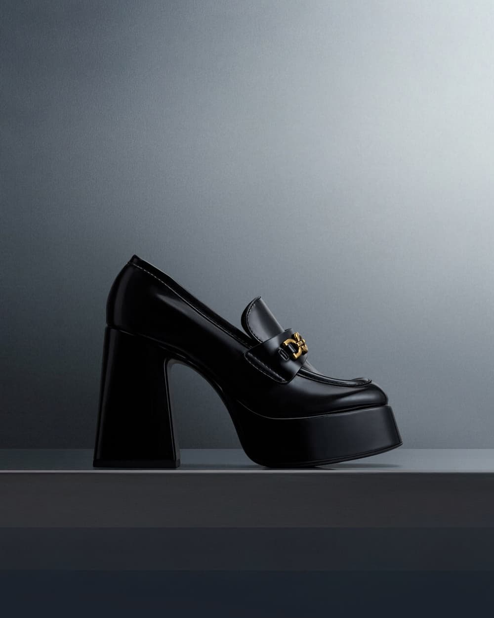 金屬釦厚底粗跟樂福鞋 - CHARLES & KEITH