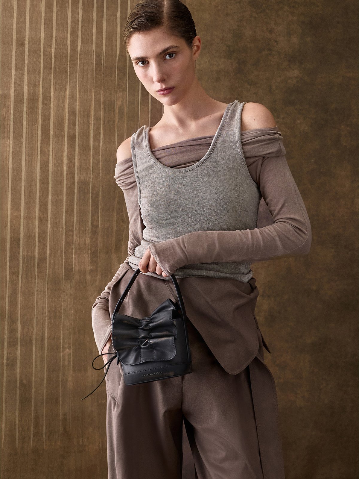 Calla 超細麂皮大托特包 - CHARLES & KEITH