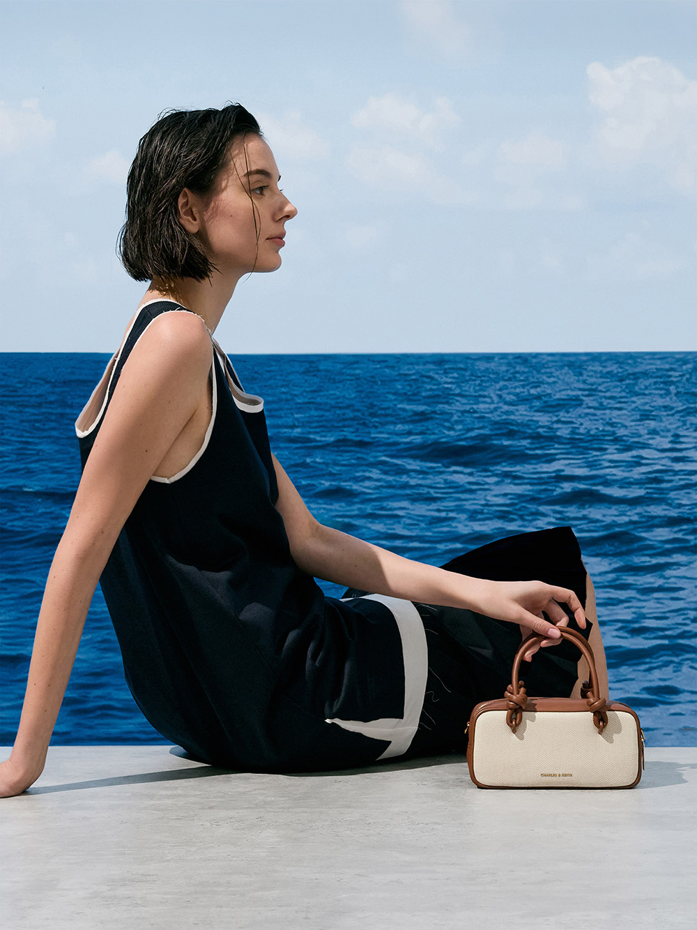새미 캔버스 노티드-핸들 이롱게이티드 백 - 토프 캔버스 - CHARLES & KEITH