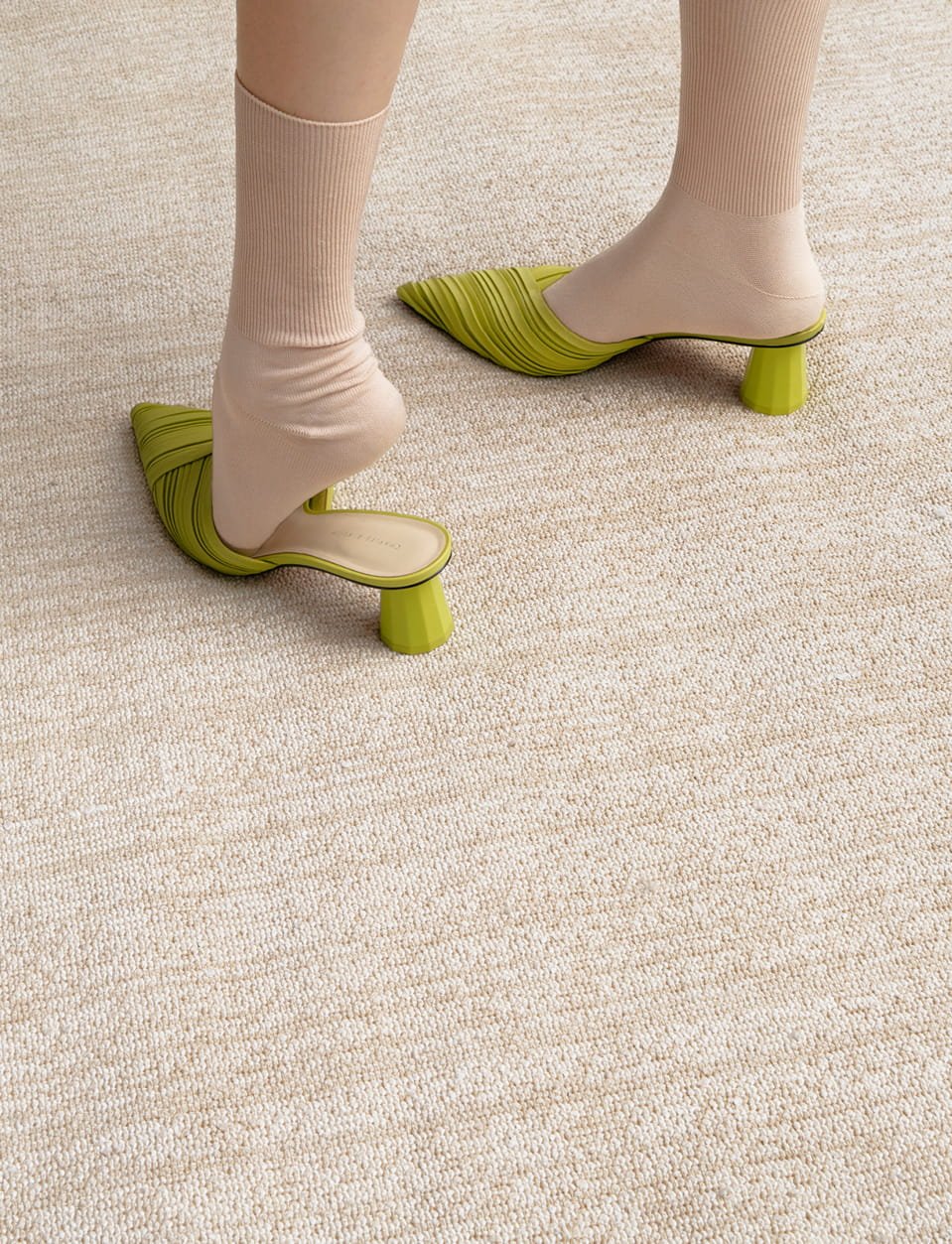 Women’s pleated pointed-toe mules – CHARLES & KEITH