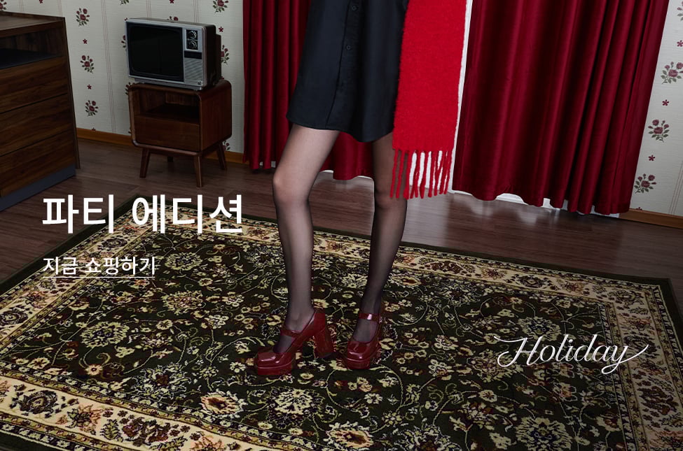 Burgundy Janie Quilted Bow-Handle Crescent Bag