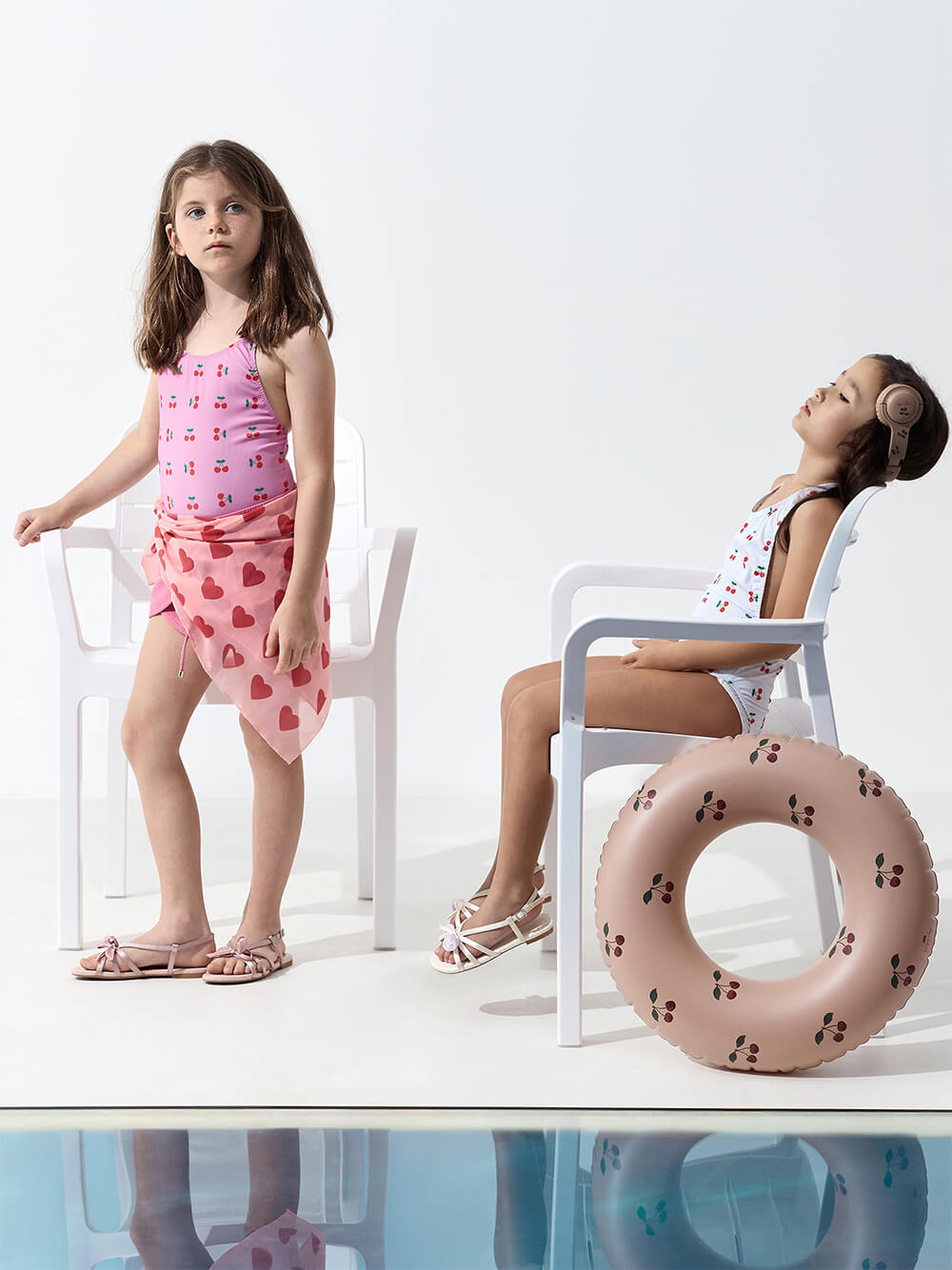 珍珠花朵涼鞋 - CHARLES & KEITH