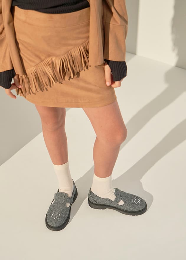 Girls’ woven fabric embellished loafers in dark grey – CHARLES & KEITH