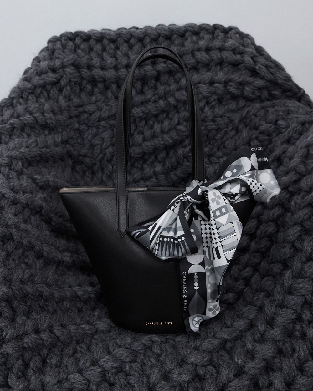 Women’s Sianna scarf-print tote bag in black  - CHARLES & KEITH