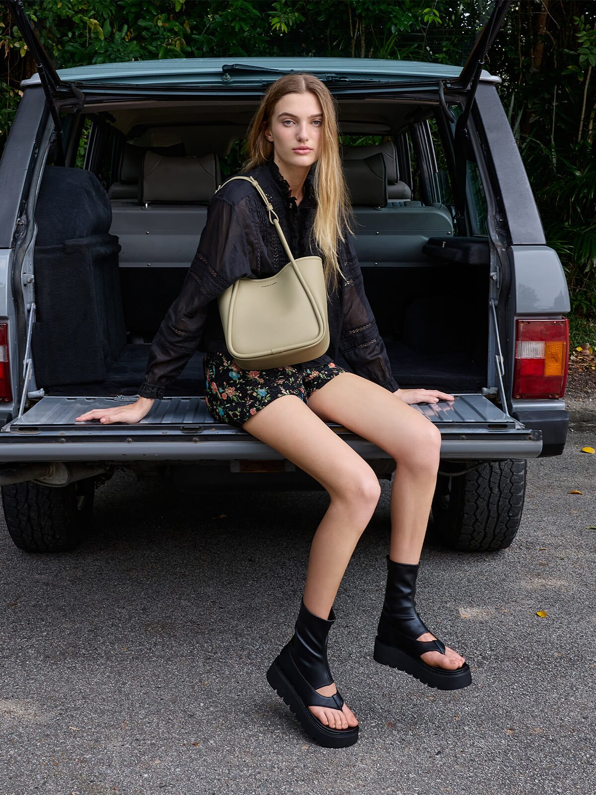 Lyla 中型托特包 - CHARLES & KEITH