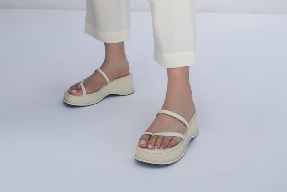 Toe Loop Flatform Sandals, Chalk