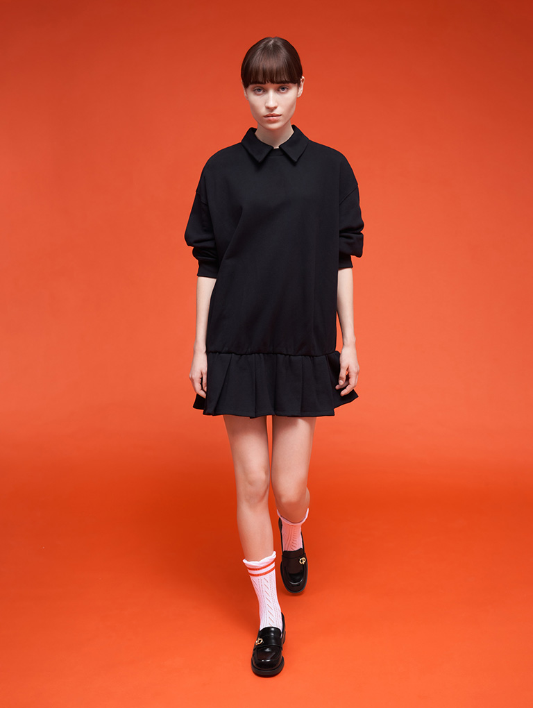 Women’s metallic-accent loafers in black (on model) - CHARLES & KEITH