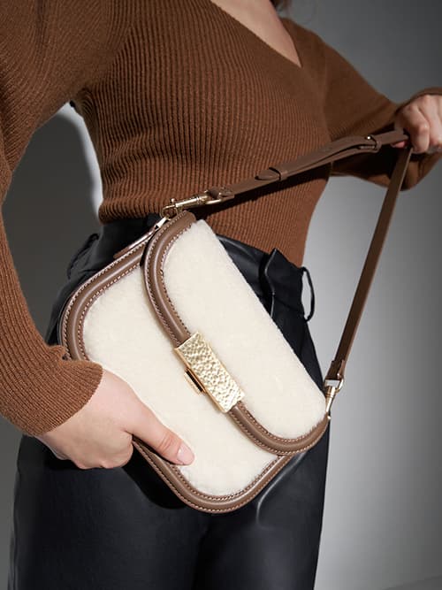 Black Tweed Chain Strap Bag CHARLES & KEITH International