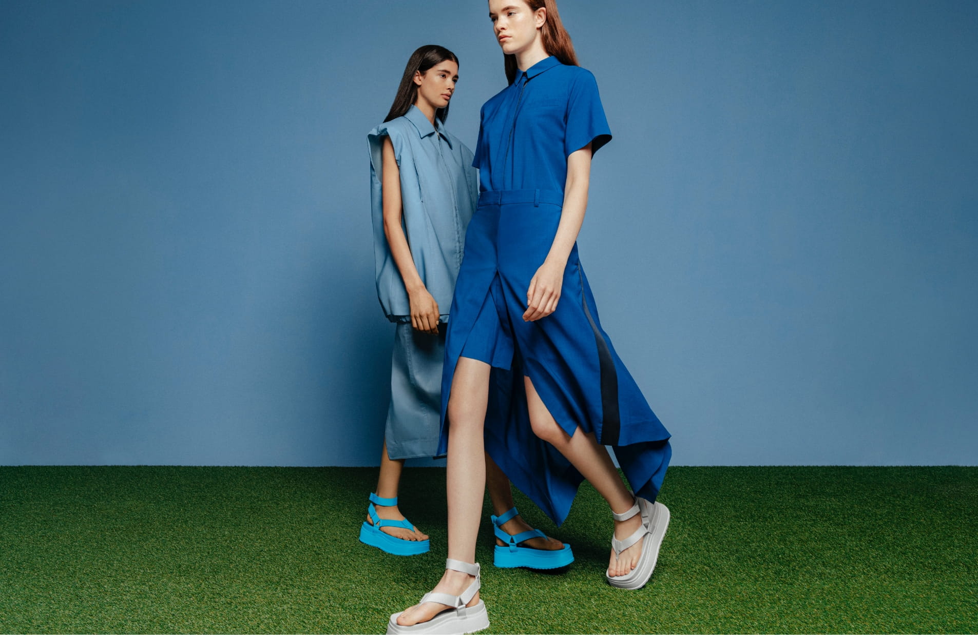 Women’s Joss Ankle-Strap Flatform Thong Sandals in blue and chalk - CHARLES & KEITH