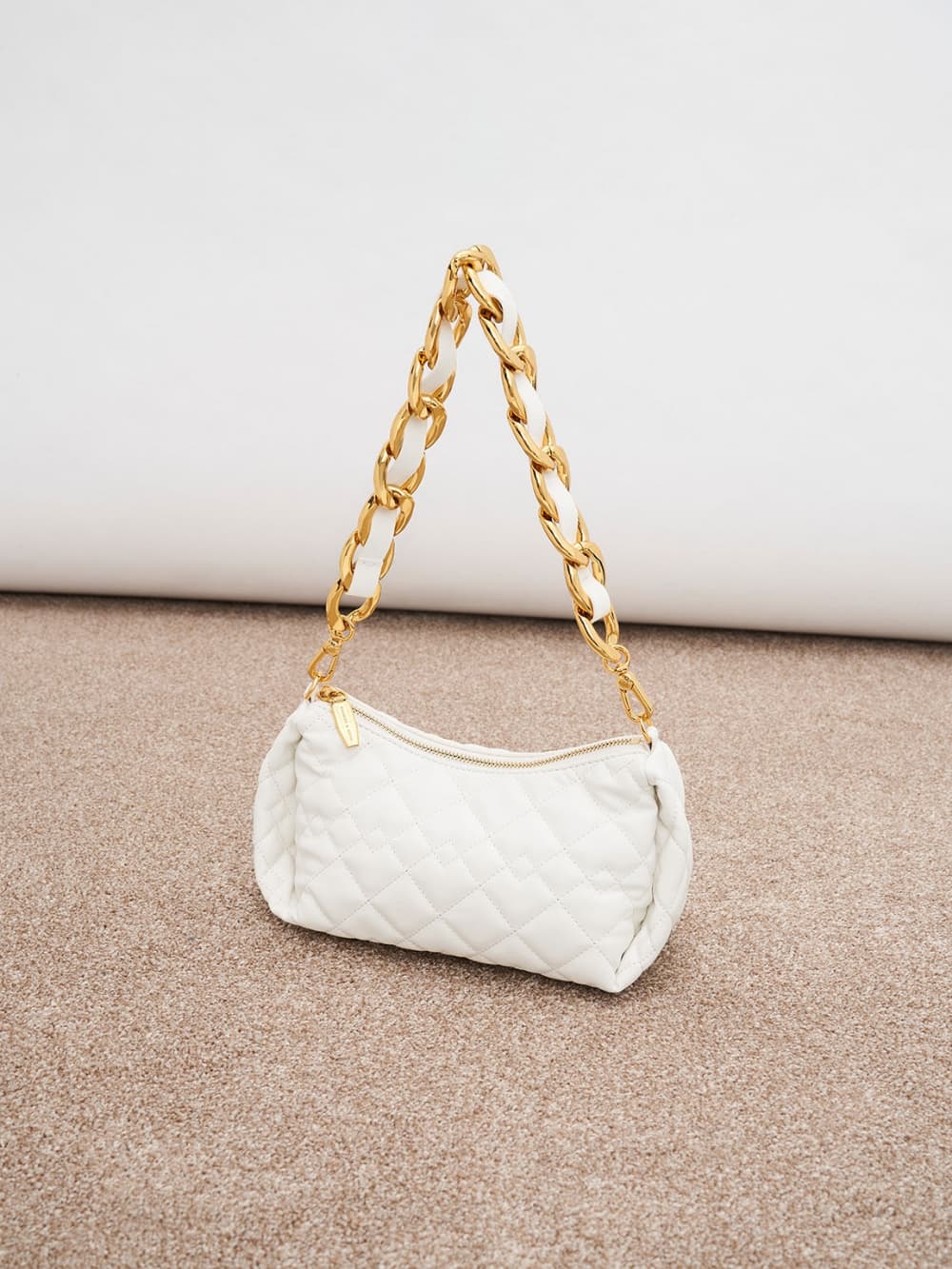 Women's white Nezu chain handle quilted hobo bag - CHARLES & KEITH