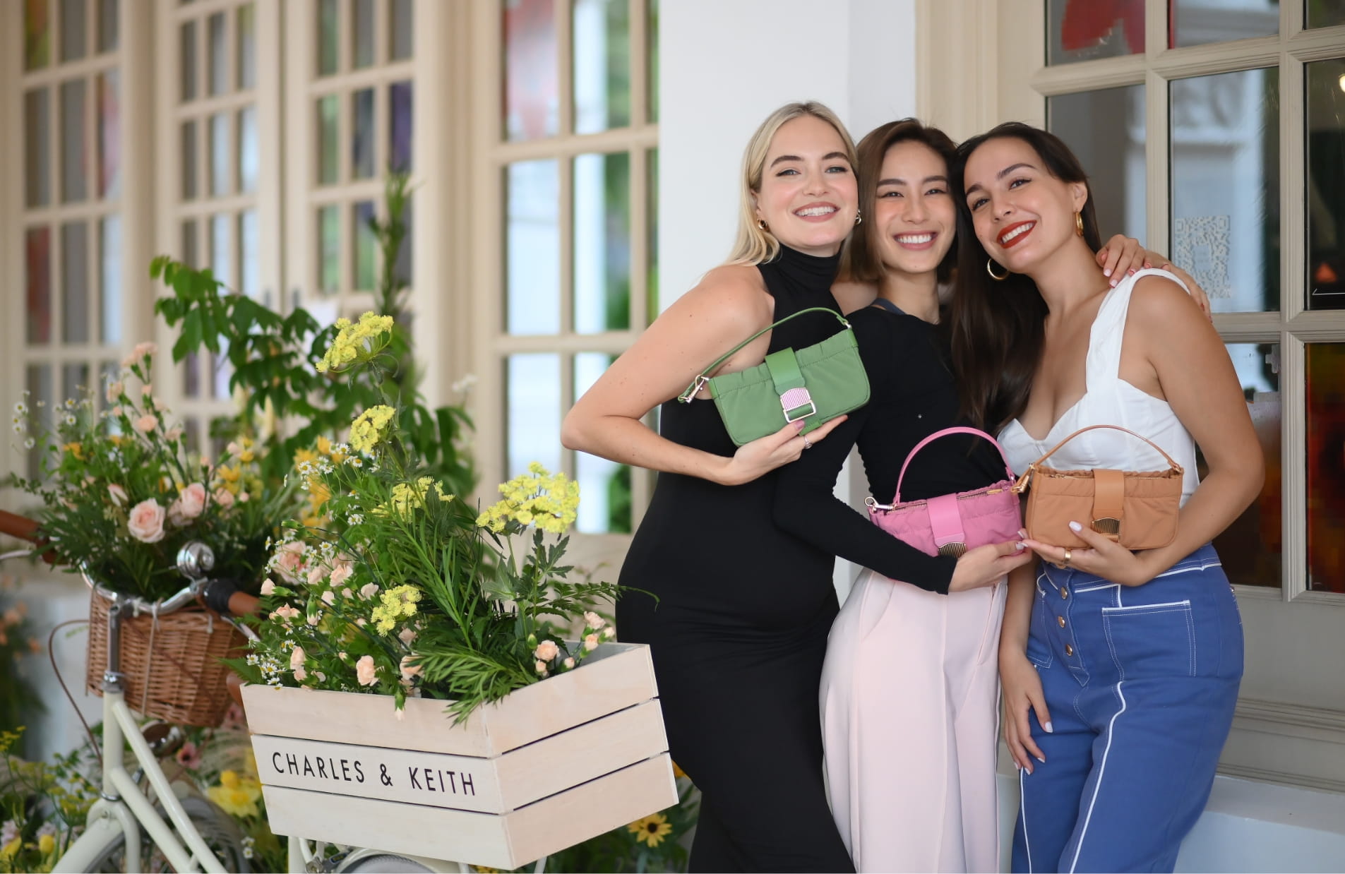 Aspen ruched phone pouch, as seen on Brie Benfall, Bernadette Belle Ong, and Ming Bridges - CHARLES & KEITH