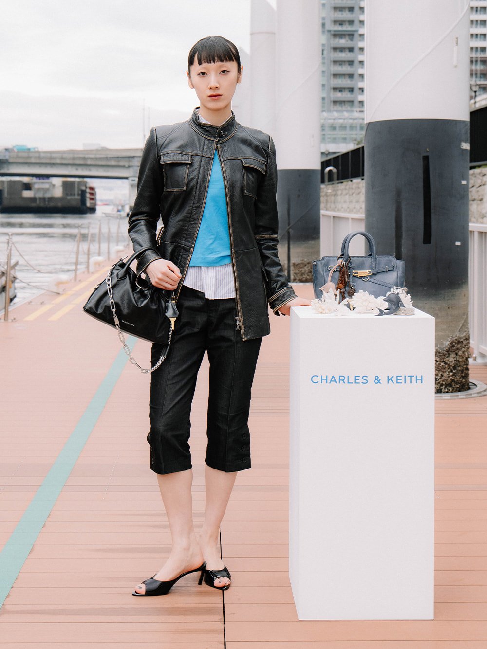 Women’s Delfina chain tote bag, as seen on Mei - CHARLES & KEITH