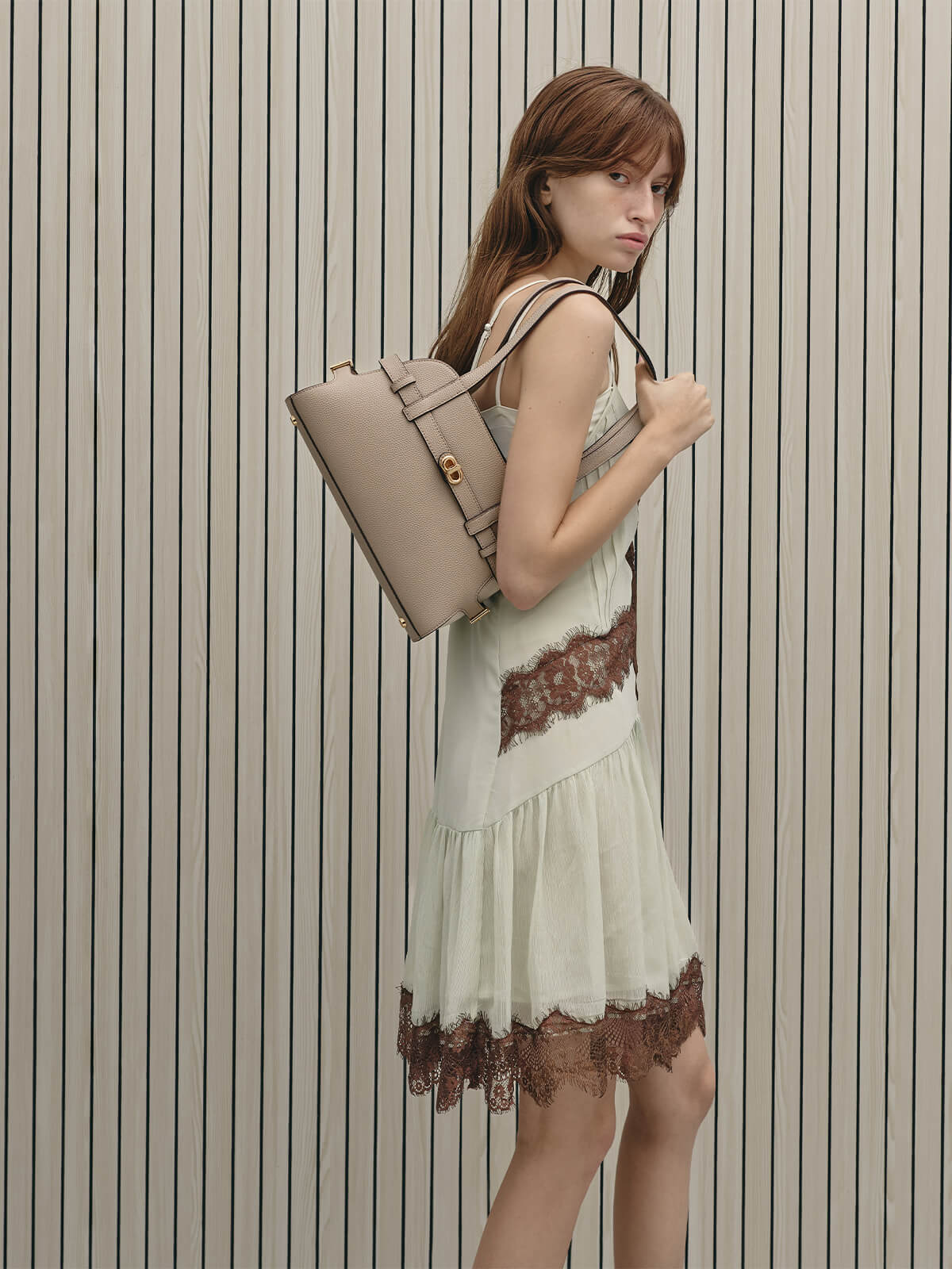 오브리엘 벨티드 숄더백 - CHARLES & KEITH