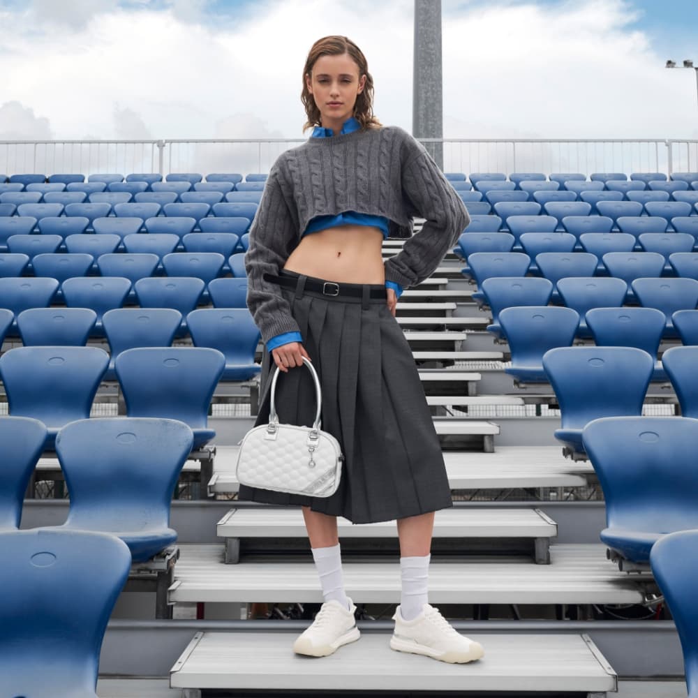 Women's white nylon low-top sneakers and white striped textured bowling bag - CHARLES & KEITH