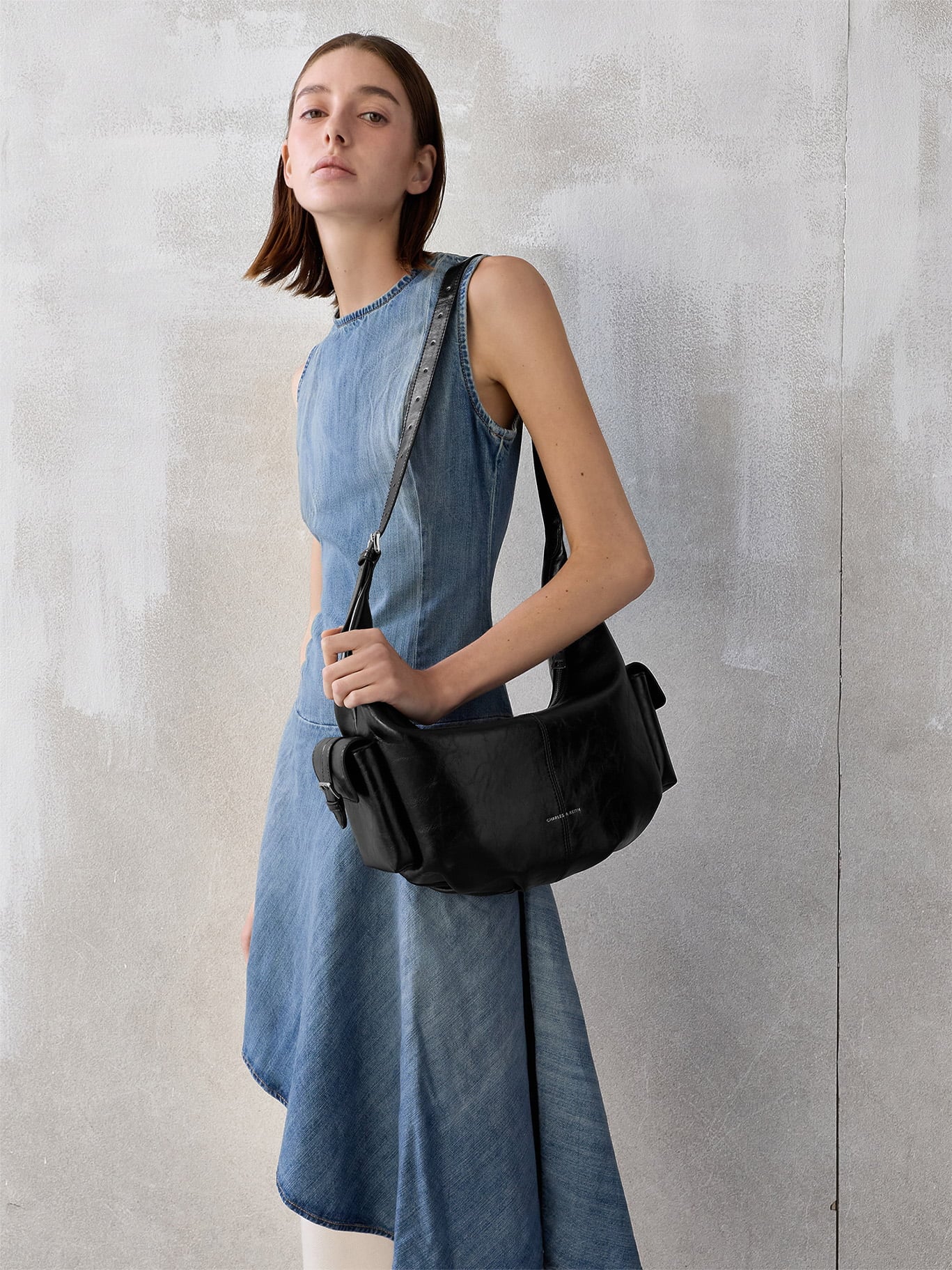 Bessie 雙口袋大斜背包 - CHARLES & KEITH