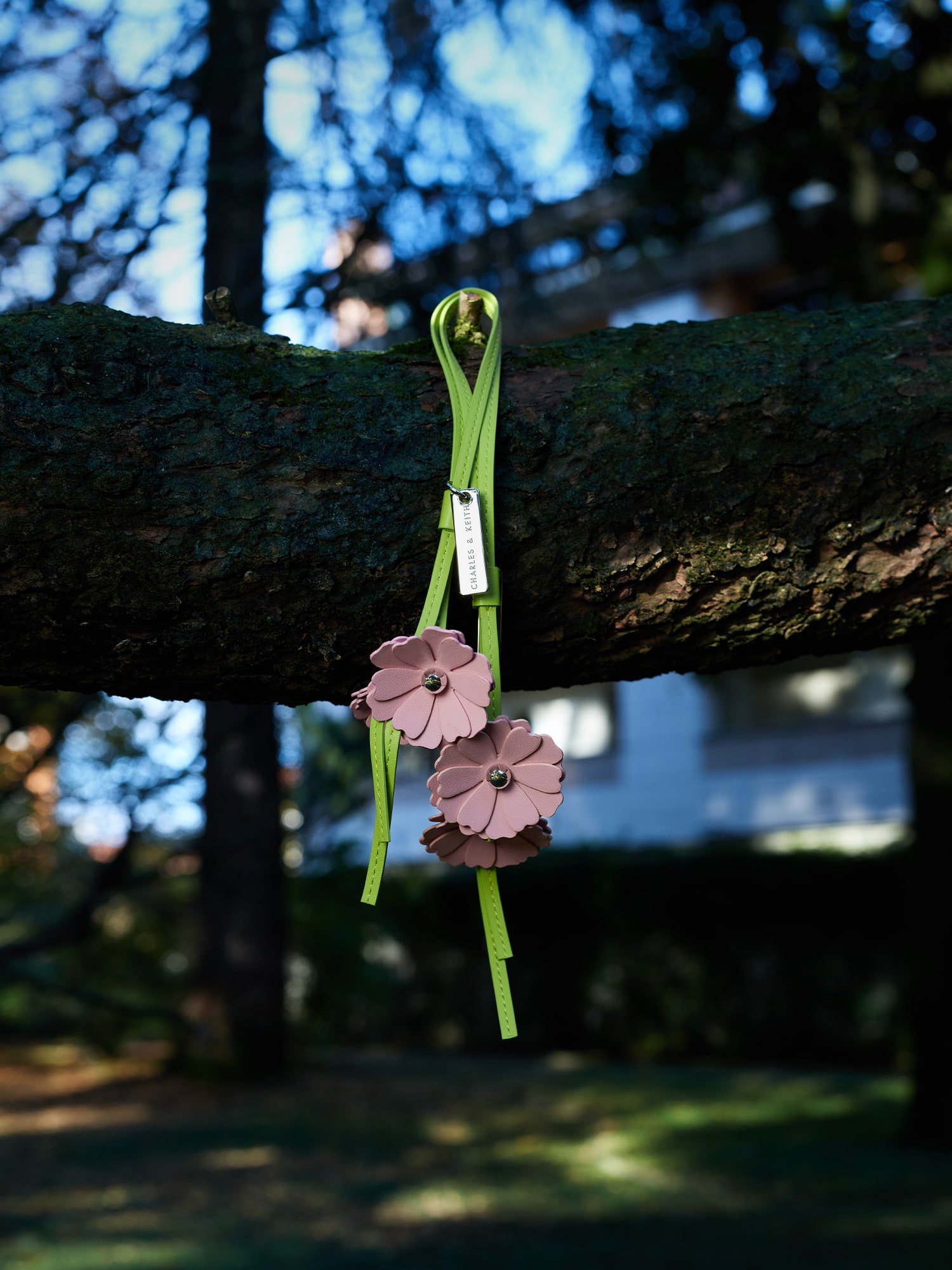 Mabel 雛菊吊飾 - CHARLES & KEITH