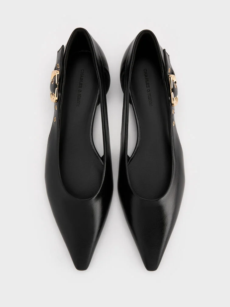 Black PU ballet flats can be protected with silicone-based waterproofing sprays.