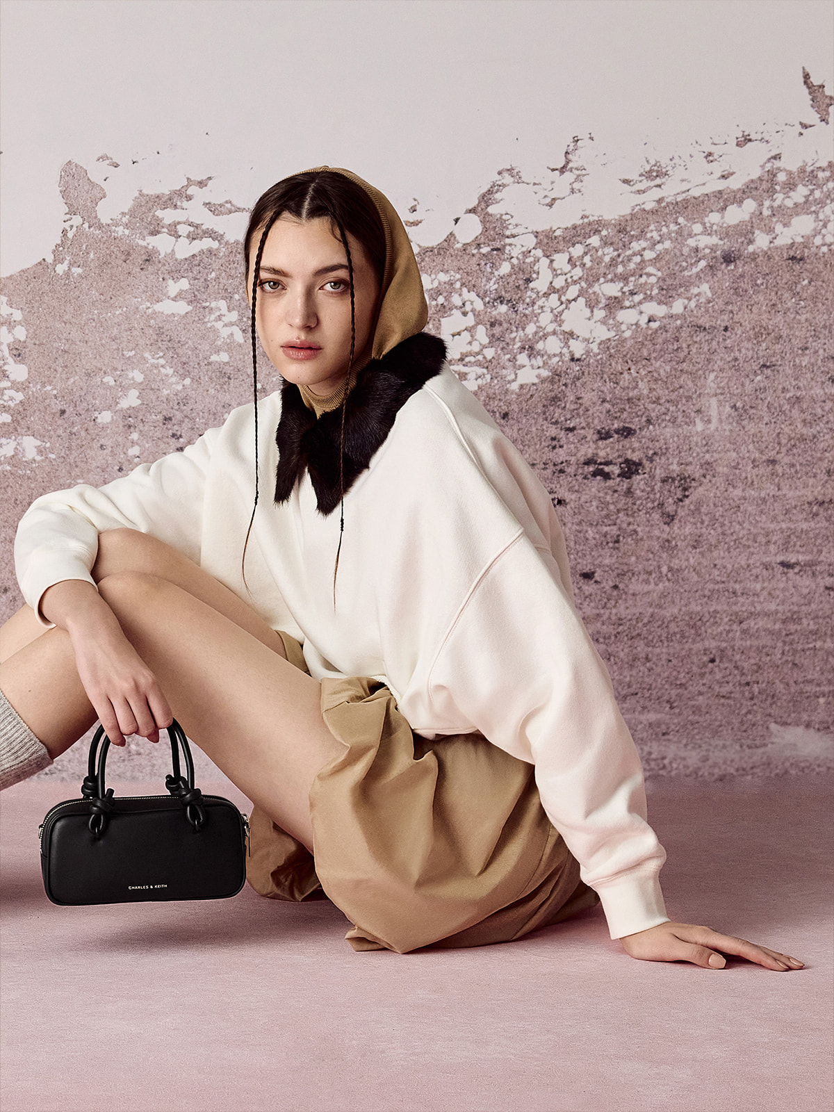 Sammie Knotted-Handle Elongated Bag - Black – CHARLES & KEITH