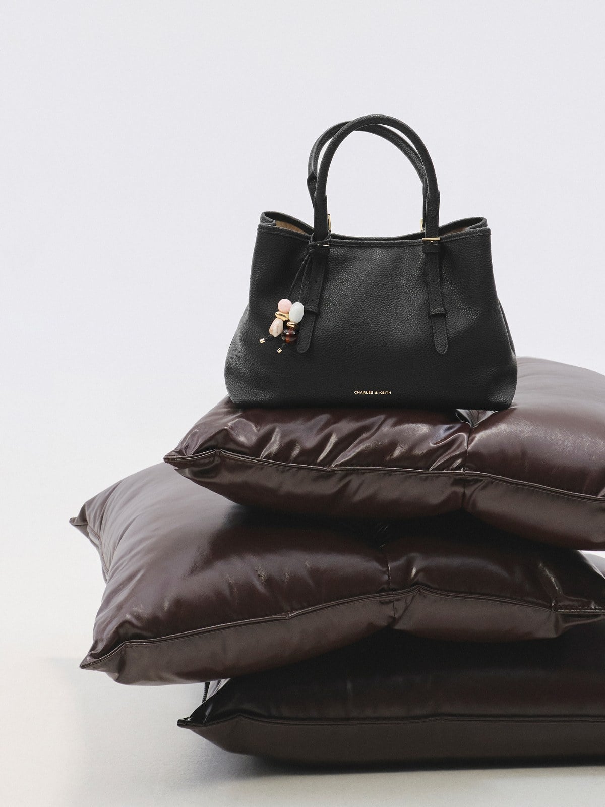 Black Baral Bead-Charm Tote Bag - CHARLES & KEITH