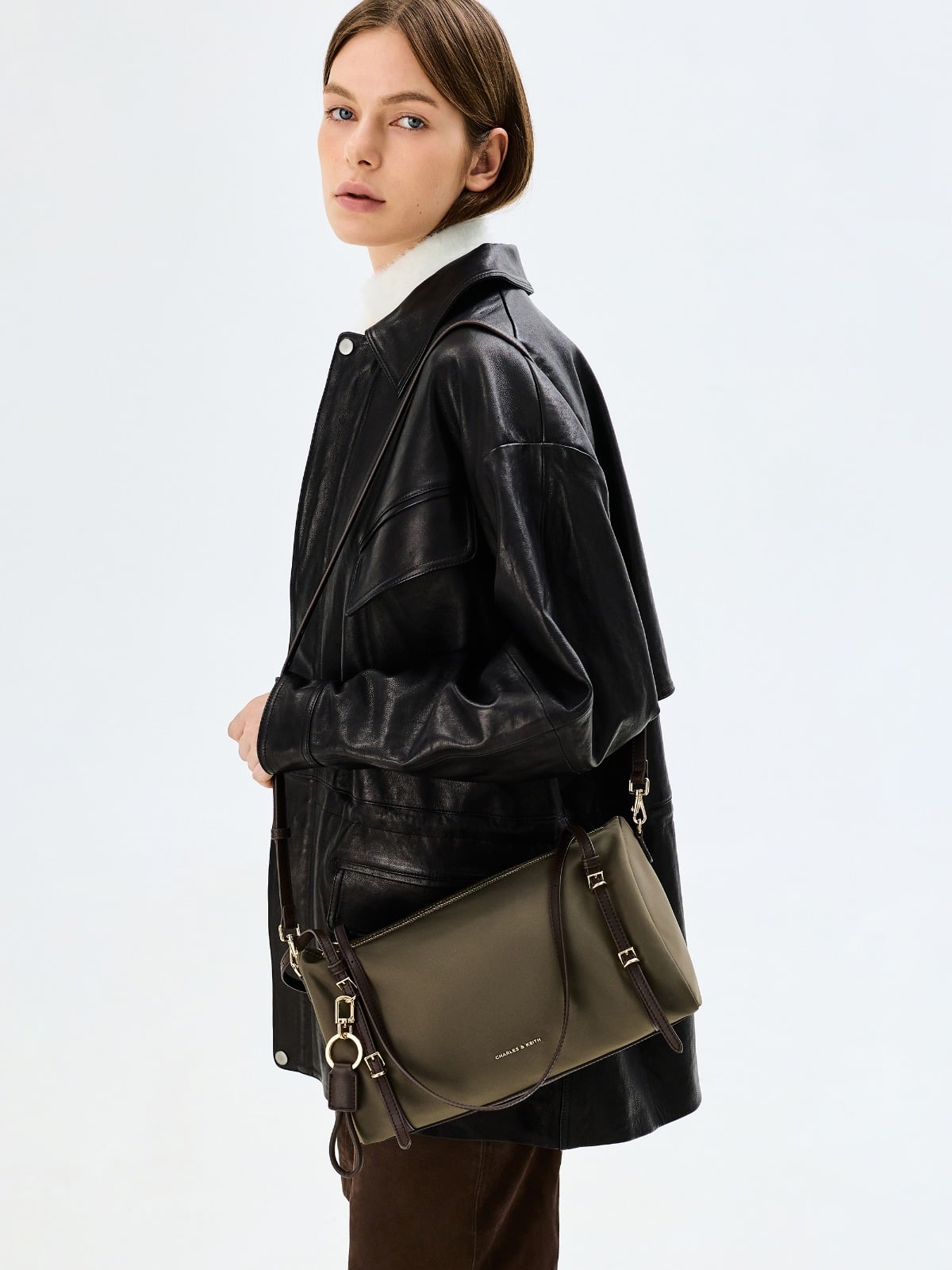 Levy 尼龍中型肩背包 - CHARLES & KEITH