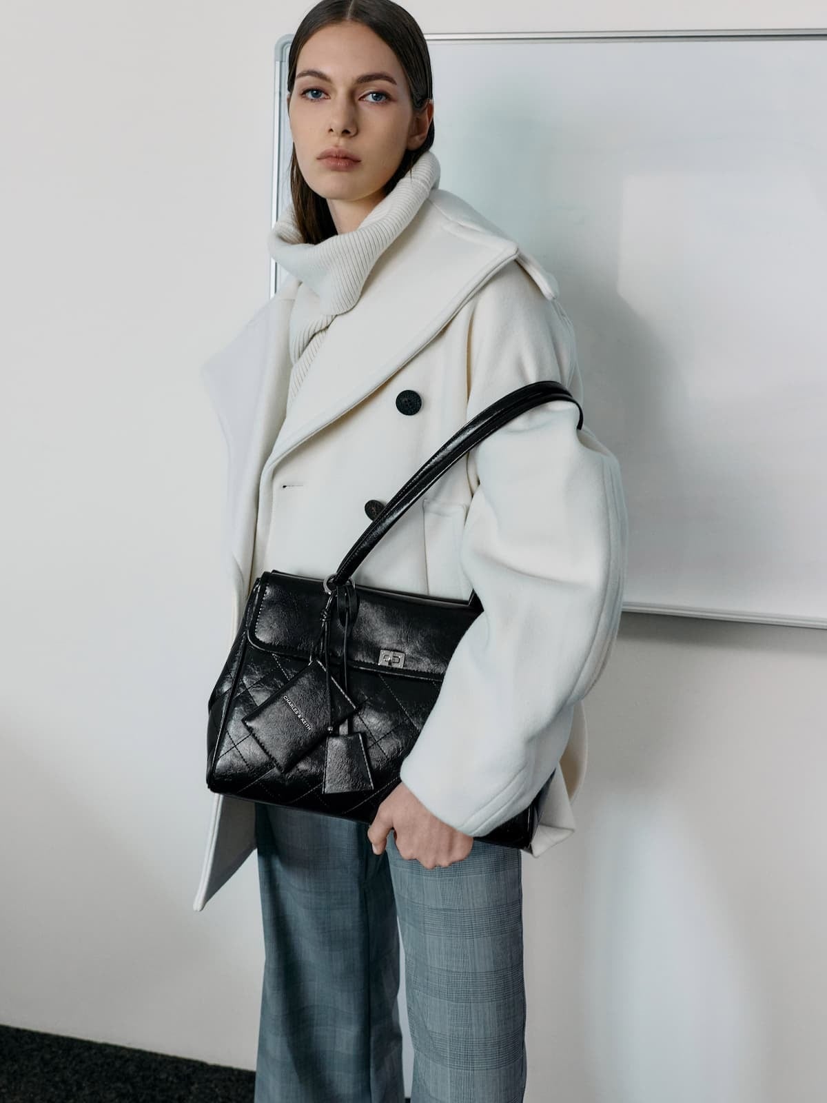 Apfra 大型托特包 – CHARLES & KEITH