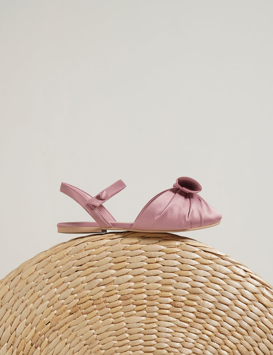 Girls’ satin ballerina flats in pink – CHARLES & KEITH