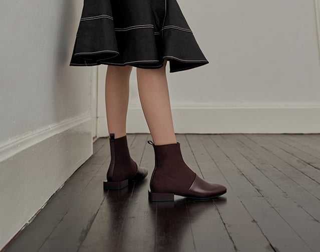 紫紅色拼接粗跟短靴 Women’s slip-on ankle boots in maroon – CHARLES & KEITH