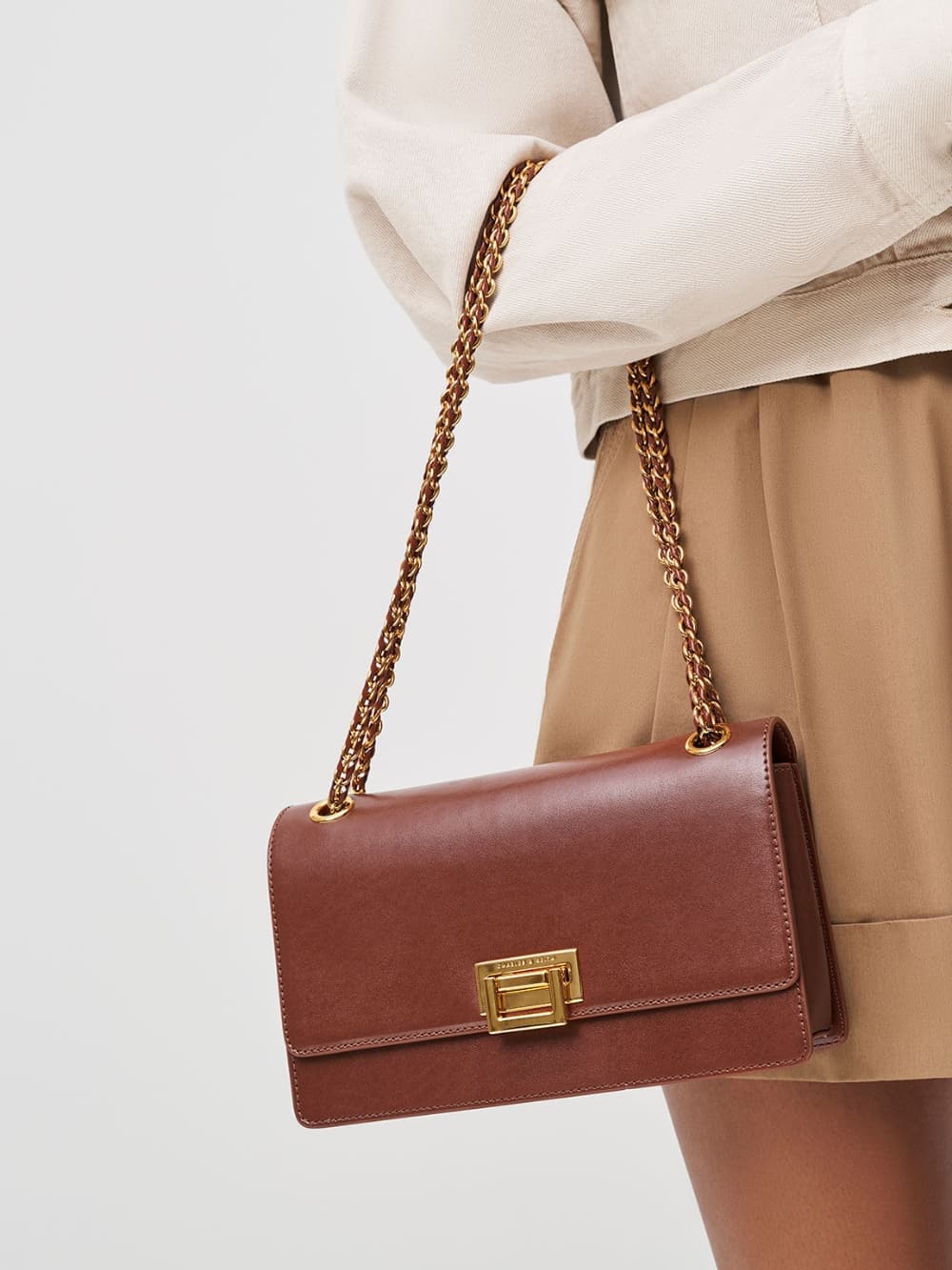 Women’s chocolate chain handle shoulder bag - CHARLES & KEITH