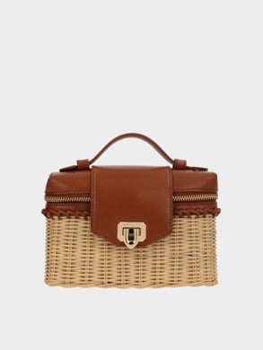  - CHARLES & KEITH