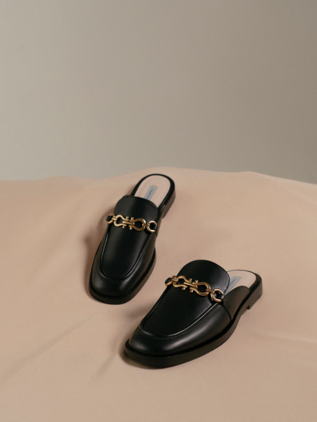 Women’s chain-embellished loafer mules in black - CHARLES & KEITH
