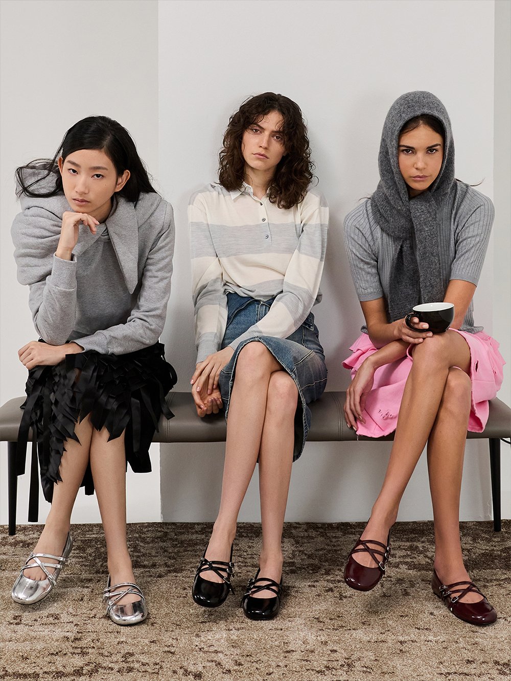 페이턴트 트리플-스트랩 크로스오버 메리제인 플랫 - 블랙 페이턴트 - CHARLES & KEITH