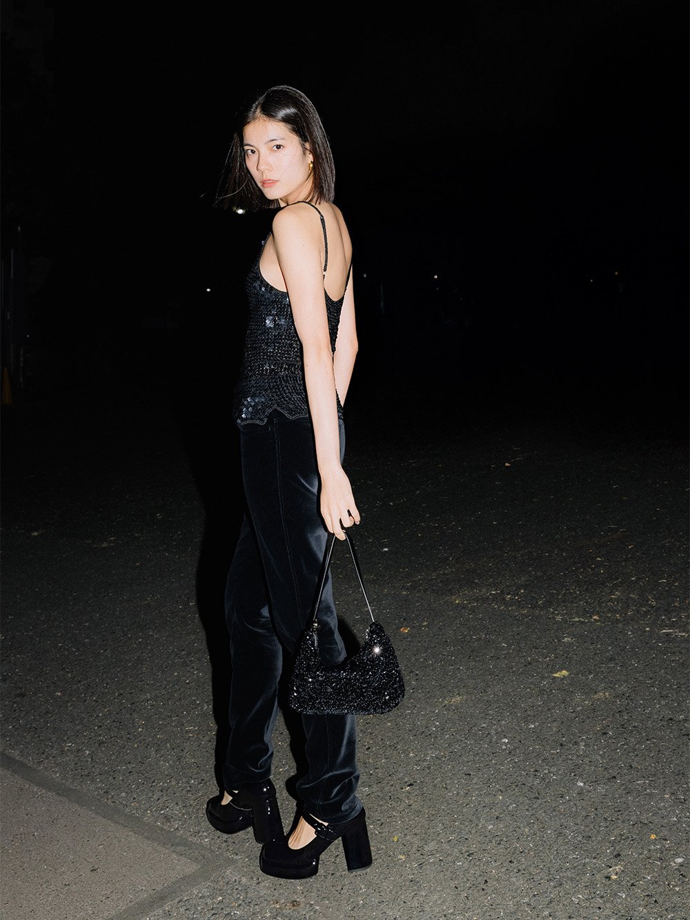 CHARLES &amp; KEITH ホリデー限定 スパンコール バニティバッグ CHARLES & KEITH ホリデー限定 スパンコール バニティバッグ - メルカリ